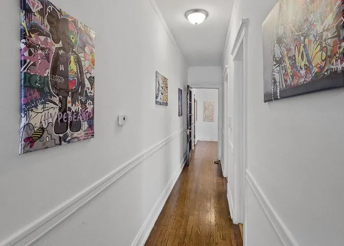 Charming 3br Escape In The Heart Of Hyde Park Chicago
